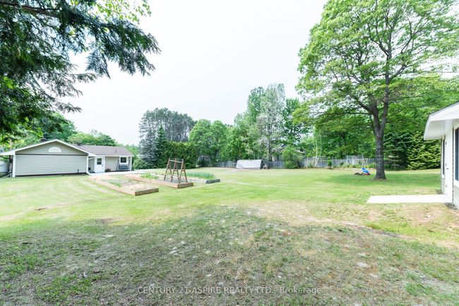 150 Hunts Rd, House other with 2 bedrooms, 1 bathrooms and 8 parking in Chalk River ON | Image 30