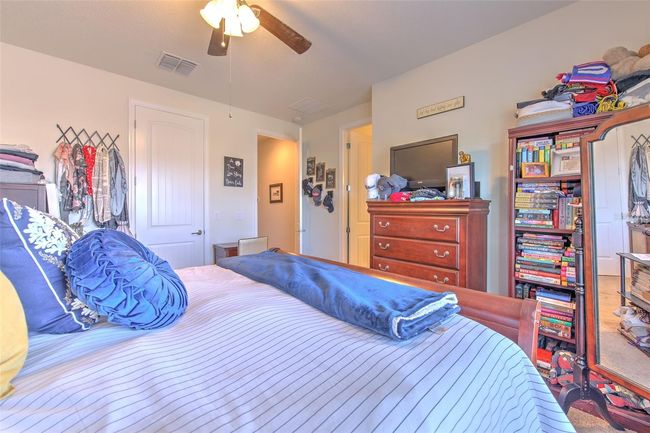 5705 Village Center Dr, House other with 4 bedrooms, 3 bathrooms and null parking in Lithia FL | Image 36