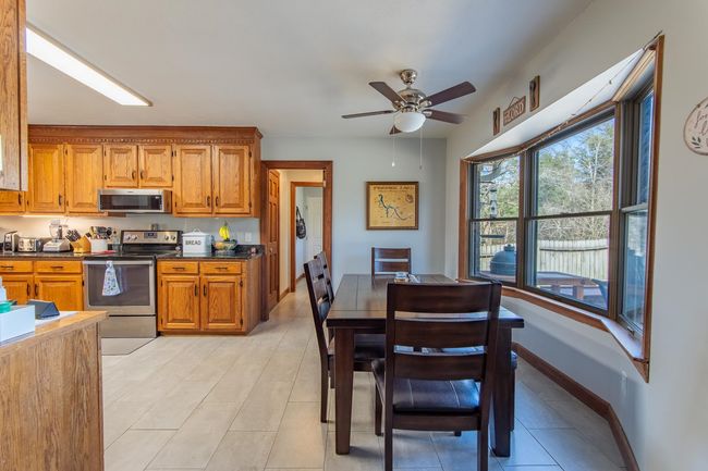 255 Easley Loop, House other with 4 bedrooms, 3 bathrooms and null parking in Savannah TN | Image 8