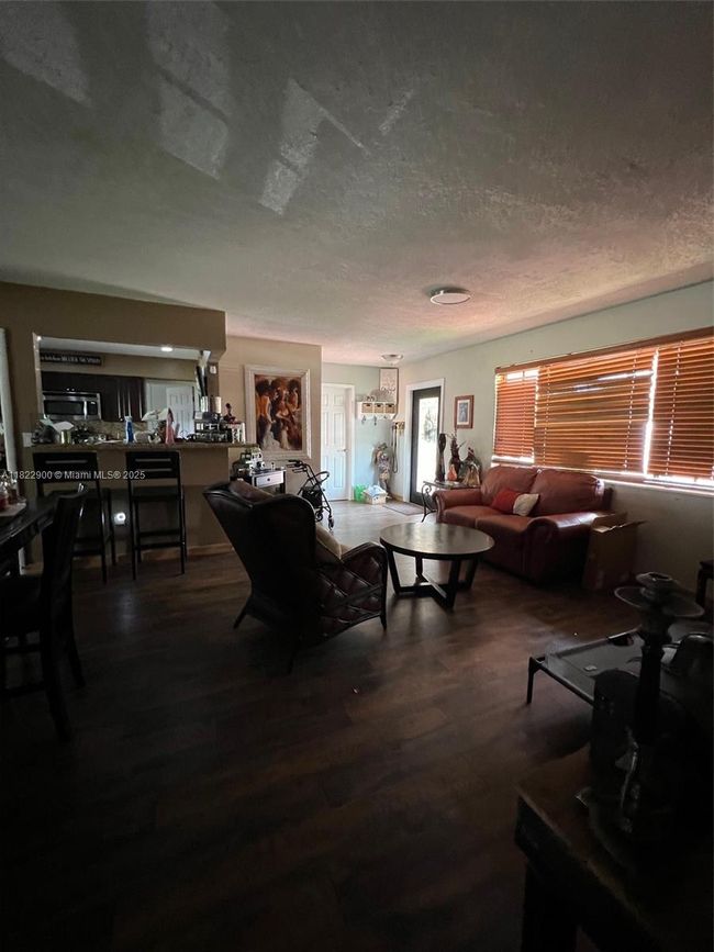 8230 Nw 15 Th St, House other with 3 bedrooms, 1 bathrooms and null parking in Pembroke Pines FL | Image 17