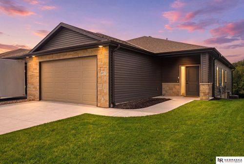 6937 Claystone Dr, Lincoln, NE, 68521-1111 | Card Image