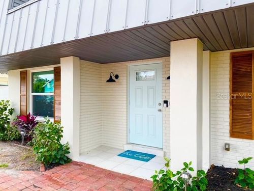 108 8th St, BELLEAIR BEACH, FL, 33786-3221 | Card Image