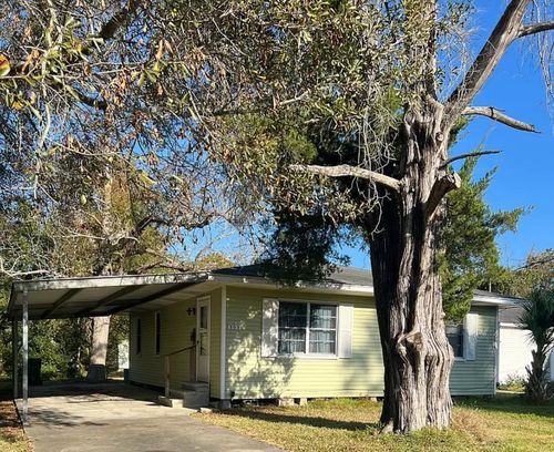 203 Rhode Island St, Orange, TX, 77630-7461 | Card Image