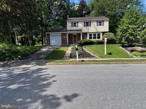 215 Bridge Rd, UPPER CHICHESTER, PA, 19061-2925 | Card Image
