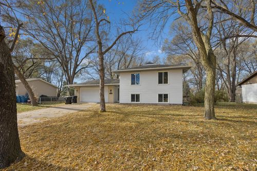 10648 Wren St Nw, Coon Rapids, MN, 55433-4025 | Card Image