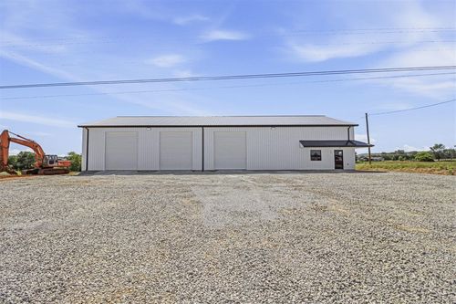 7565 Happy Valley Rd, Cave City, KY, 42127 | Card Image