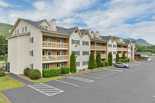 328-227 Main St, Lincoln, NH, 03251 | Card Image