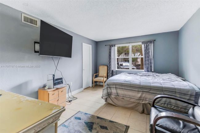 APT-115 - 4235 N University Dr, Condo with 2 bedrooms, 2 bathrooms and null parking in Sunrise FL | Image 7