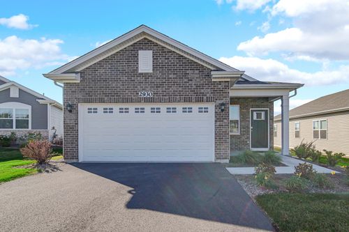 2930 Harnish Dr, Algonquin, IL, 60102-6860 | Card Image