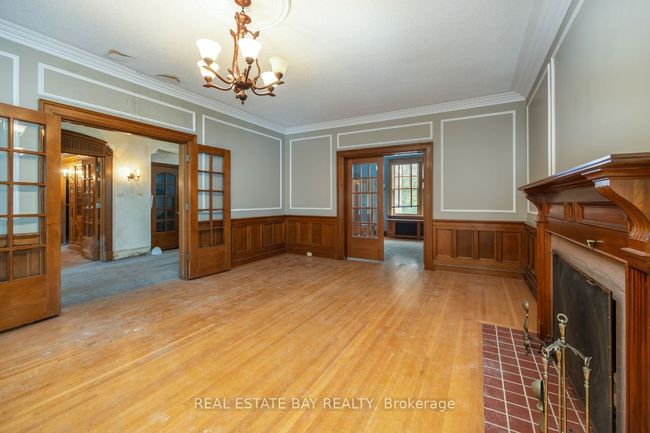 1400 Monaghan Rd, House other with 6 bedrooms, 5 bathrooms and 8 parking in Peterborough ON | Image 12