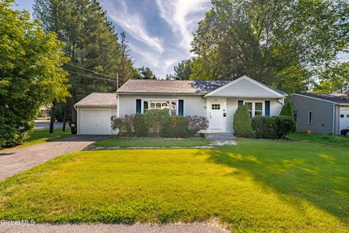 190 Saratoga Rd, Glenville, NY, 12302-4515 | Card Image