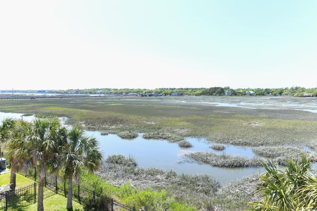 View of water feature with fence | Image 31
