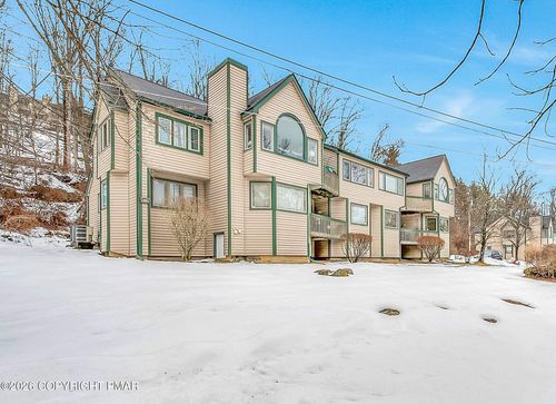 36-312 Hollow Rd, East Stroudsburg, PA, 18302-9691 | Card Image