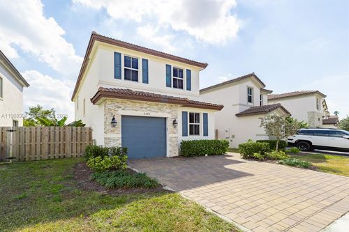 2370 Nw 131st Cir, Miami, FL, 33167 | Card Image