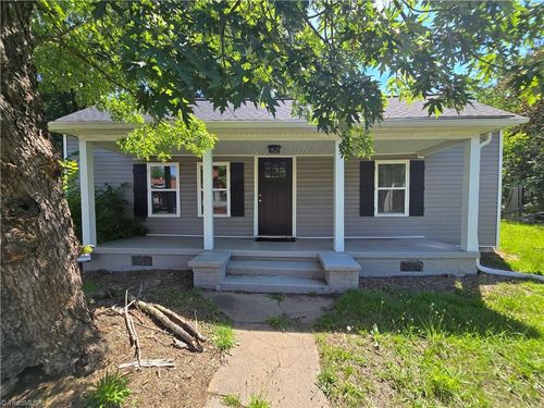 106 S Fieldcrest Rd, Eden, NC, 27288-4118 | Card Image