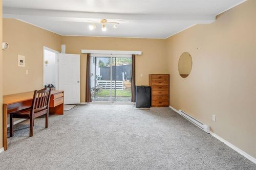 776 7th Ave, Hope, BC, V0X1L4 | Card Image