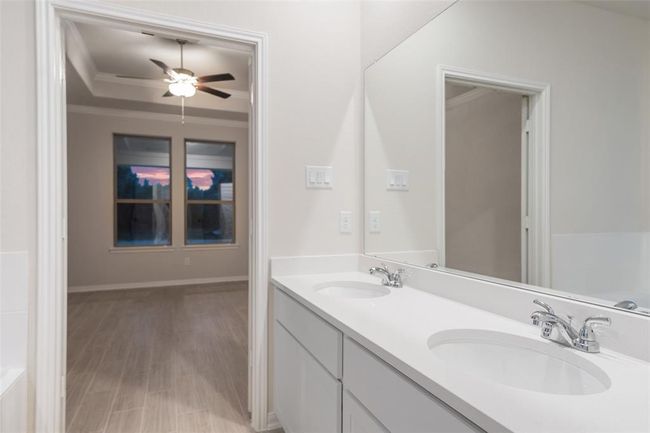 1081 Westfork Dr, House other with 5 bedrooms, 3 bathrooms and 3 parking in Sealy TX | Image 22