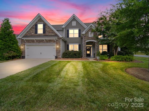 9285 Vecchio Dr, Fort Mill, SC, 29707-9017 | Card Image