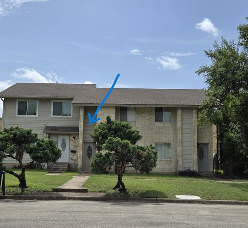 102-8811 Dawnridge Cir, Austin, TX, 78757-6852 | Card Image