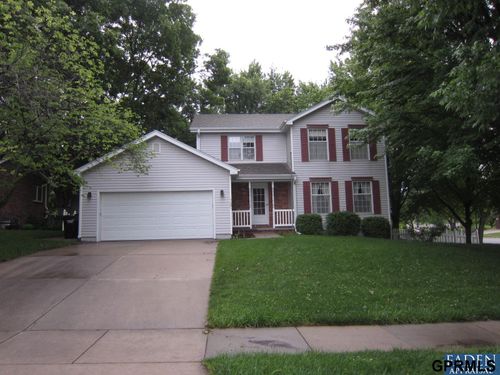 7401 Poplar Rd, Lincoln, NE, 68506-4652 | Card Image