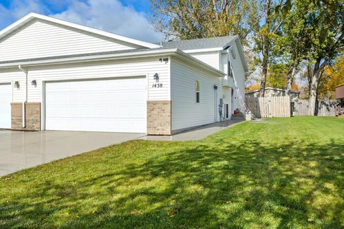 1438 Suntree Dr, West Fargo, ND, 58078-4509 | Card Image