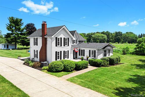 5359 Faussett Rd, Howell, MI, 48855-9239 | Card Image