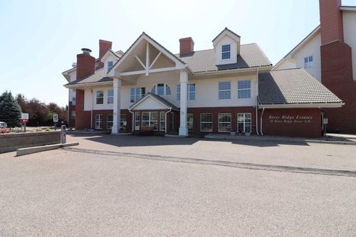 408-29 River Ridge Drive Nw, Medicine Hat, AB, T1A8V3 | Card Image