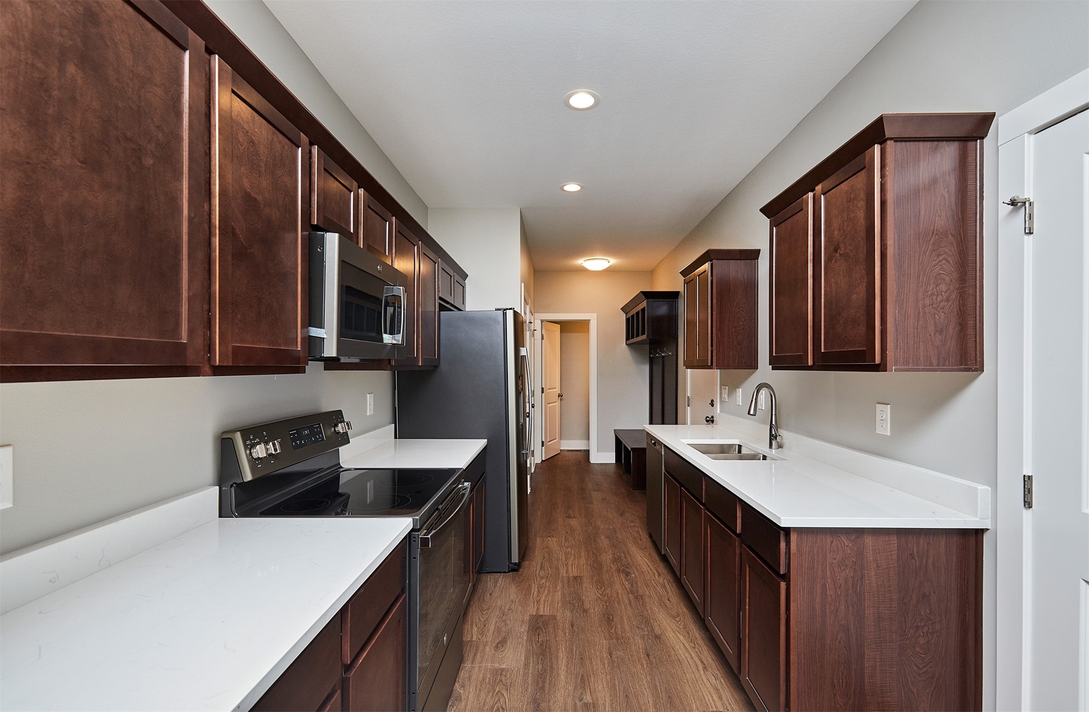 Crestview Dr, West Des Moines, IA 50266