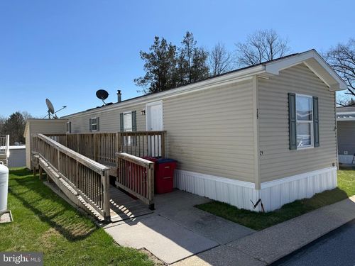 29 Terrace Dr, PHOENIXVILLE, PA, 19460-2441 | Card Image