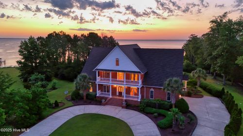 240 Drake Lndg, New Bern, NC, 28560-8417 | Card Image