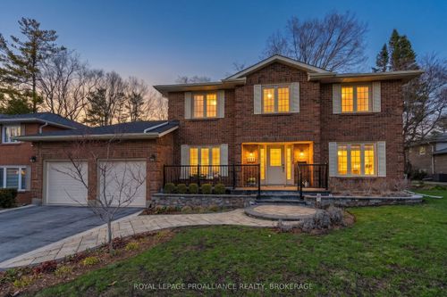 611 Rankin Cres, Kingston, ON, K7M7K6 | Card Image