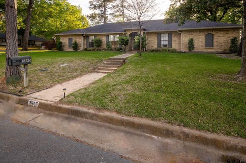 3845 Lexington Dr, Tyler, TX, 75701-6720 | Card Image