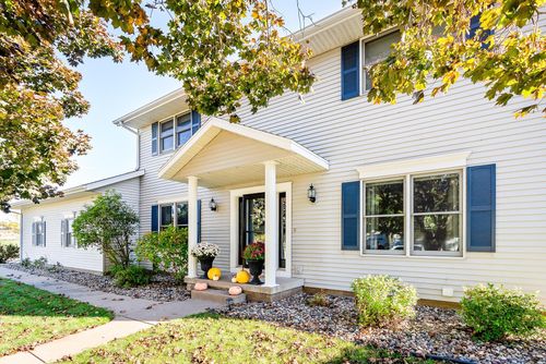 1346 Red Cedar Ct, Onalaska, WI, 54650-9138 | Card Image