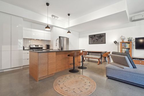 150 Rue St-Augustin, Montréal, QC, H4C2N4 | Card Image