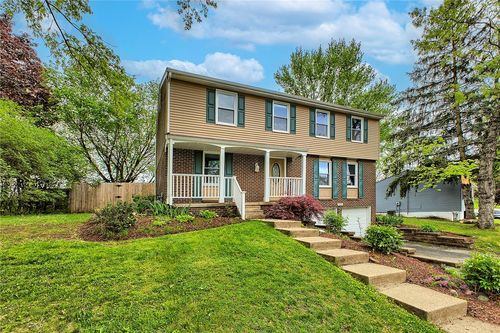 109 Skyline Dr, Pittsburgh, PA, 15239-2815 | Card Image