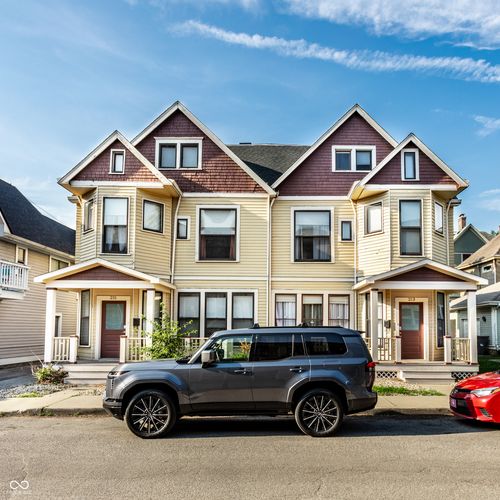 215 E 15th St, Indianapolis, IN, 46202-2514 | Card Image