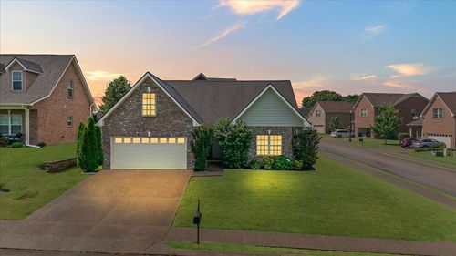3028 Honeysuckle Dr, Spring Hill, TN, 37174-2280 | Card Image