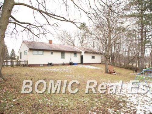 711 W Gilford Rd Road, Caro, MI, 48723 | Card Image