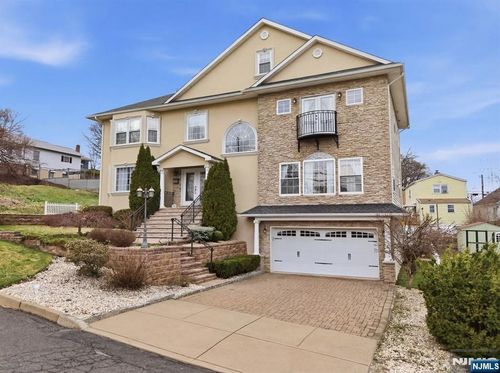 138 Spatz Ave, Nutley, NJ, 07110-3039 | Card Image