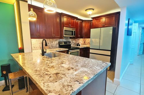apt-107-3007 N Oakland Forest Dr, Oakland Park, FL, 33309-7629 | Card Image