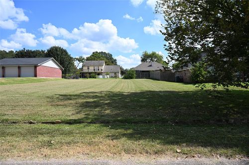 000 W Shore Dr, Willis, TX, 77318 | Card Image