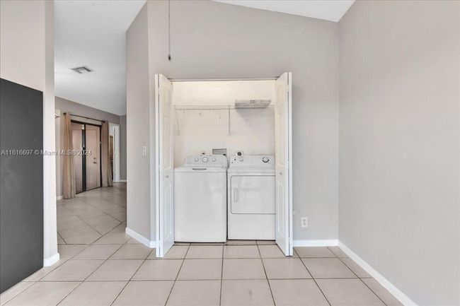 0 - 9780 W Daffodil Ln, Home with 3 bedrooms, 2 bathrooms and null parking in Miramar FL | Image 26