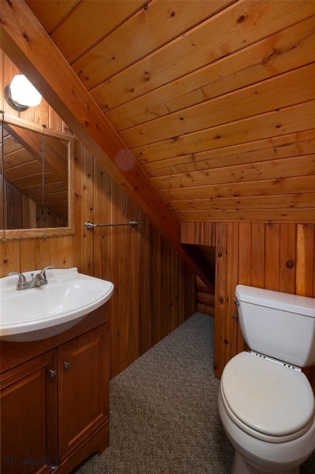 Loft 1/2 bath | Image 41