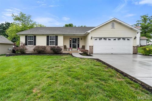 7228 Picasso Dr, Dardenne Prairie, MO, 63368-6822 | Card Image