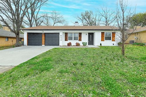 6413 Stonewall St, Greenville, TX, 75402-7351 | Card Image