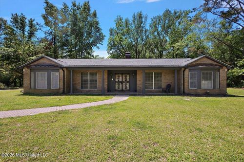 922 Belle Air Cir, Yazoo City, MS, 39194-2501 | Card Image