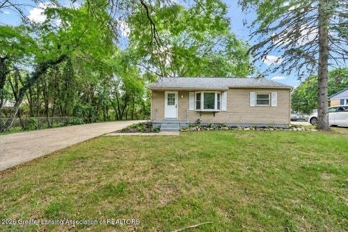 5573 Cade St, Haslett, MI, 48840-8471 | Card Image