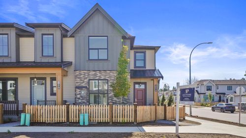 20510 76 Ave, Langley, BC, V2Y3S8 | Card Image
