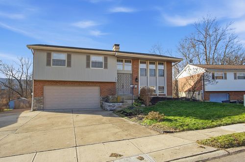 230 Merravay Dr, Florence, KY, 41042-2706 | Card Image