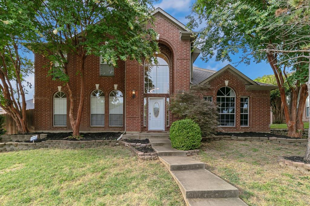 Creek Meadow Ln, Garland, TX 75040